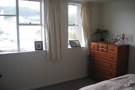 Photo of property in Grandstand Apartments, 80u6 Kent Terrace, Mount Victoria, Wellington, 6011