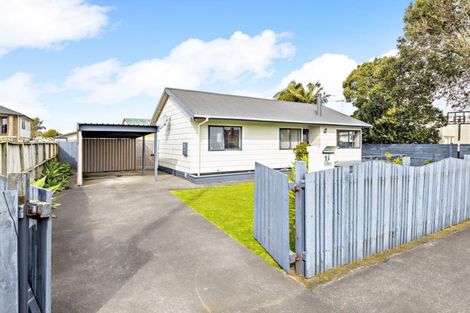 Photo of property in 2/1 Bledisloe Street, Papatoetoe, Auckland, 2104