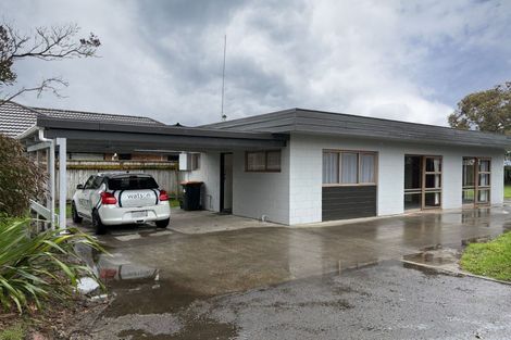 Photo of property in 19 Perrin Place, Kelvin Grove, Palmerston North, 4414