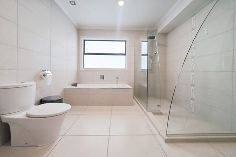 Photo of property in 4 Montrose Terrace, Mairangi Bay, Auckland, 0630