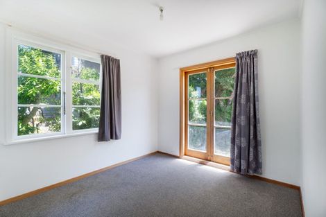 Photo of property in 8 Spenmoor Street, Newlands, Wellington, 6037