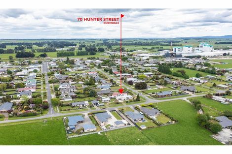 Photo of property in 70 Hunter Street, Edendale, 9825