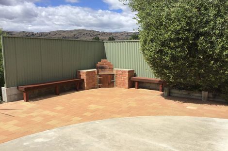 Photo of property in 17 Craig Place, Bridge Hill, Alexandra, 9320