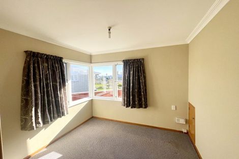 Photo of property in 36 Karaka Crescent, Levin, 5510