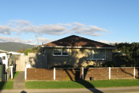 Photo of property in 1/16 Parkway, Wainuiomata, Lower Hutt, 5014