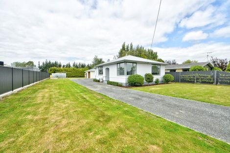 Photo of property in 109 Seaward Road, Edendale, 9825