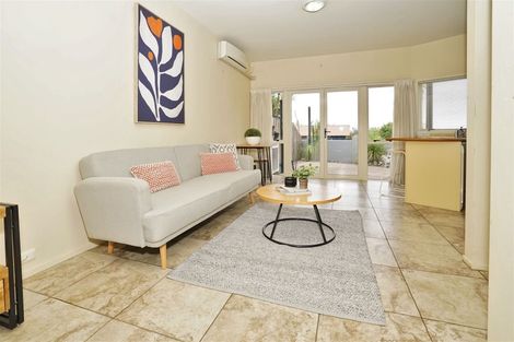 Photo of property in 112u4 Clarence Street, Hamilton Lake, Hamilton, 3204