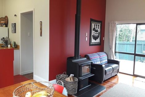 Photo of property in 59 Bowhill Road, New Brighton, Christchurch, 8083