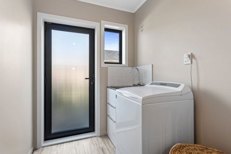 Photo of property in 26 Amberley Beach Road, Amberley, 7410