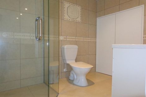 Photo of property in 2/32 Cranmer Square, Christchurch Central, Christchurch, 8013