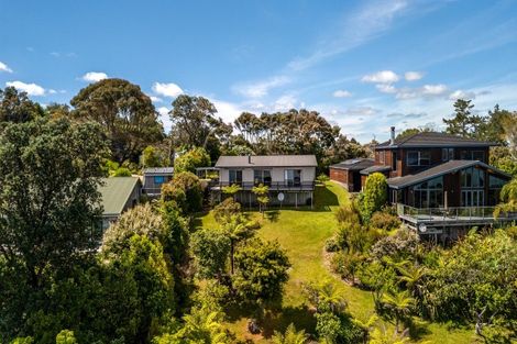 Photo of property in 202 Te Wahapu Road, Russell, 0272