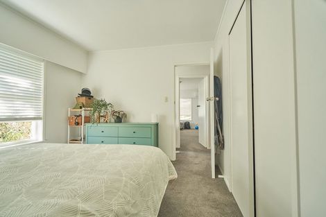 Photo of property in 1/12 Lake Road, Northcote, Auckland, 0627