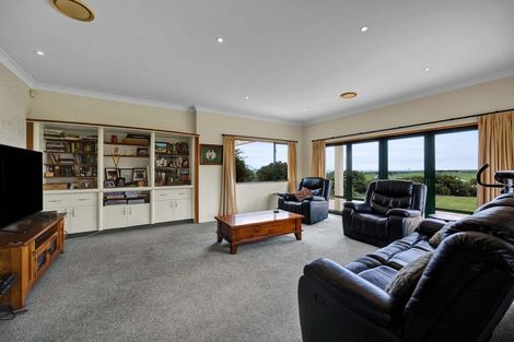 Photo of property in 50 Denby Road, Hawera, 4672