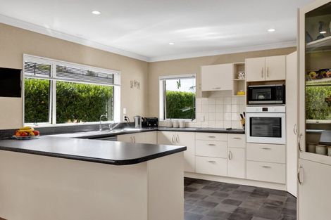 Photo of property in 2a Elizabeth Grove, Stratford, 4332