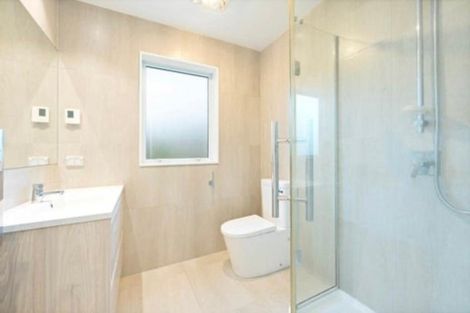 Photo of property in 95 San Valentino Drive, Henderson, Auckland, 0612