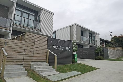 Photo of property in 3/50 Ocean View Road, Northcote, Auckland, 0627