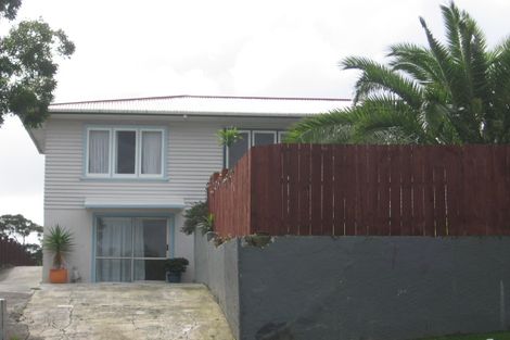 Photo of property in 30 Edmonton Road, Henderson, Auckland, 0612