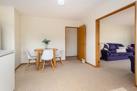 Photo of property in 33 Englefield Road, Belfast, Christchurch, 8051