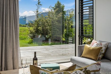 Photo of property in 8 Kokako Lane, Jacks Point, Queenstown, 9371