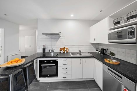 Photo of property in Courtenay Apartments, 408/120u Courtenay Place, Te Aro, Wellington, 6011