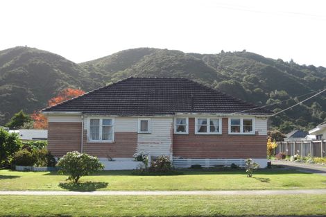 Photo of property in 123 Kowhai Street, Naenae, Lower Hutt, 5011