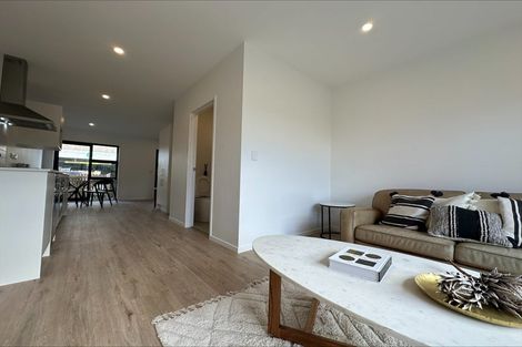 Photo of property in 62 Rauemi Way, Te Atatu South, Auckland, 0610