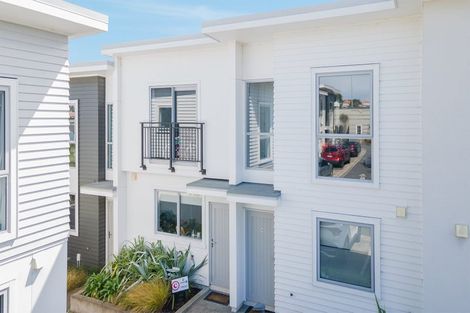 Photo of property in 32u5 Dr Taylor Terrace, Johnsonville, Wellington, 6037