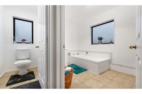 Photo of property in 4a Olympic Place, Papakura, 2110