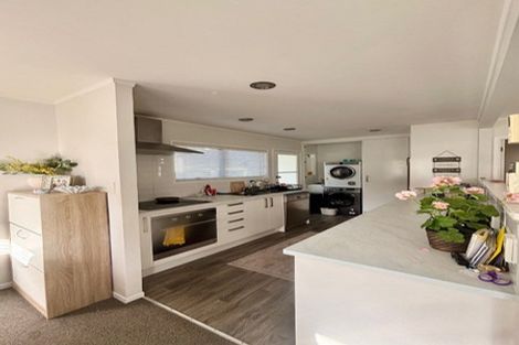 Photo of property in 1/31 Captain Scott Road, Glen Eden, Auckland, 0602