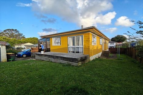 Photo of property in 5 Moncrieff Avenue, Clendon Park, Auckland, 2103