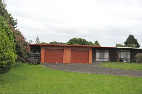 Photo of property in 2/66 Beach Road, Pahurehure, Papakura, 2113