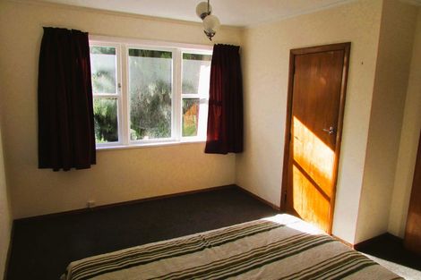 Photo of property in 22 Chester Road, Tawa, Wellington, 5028