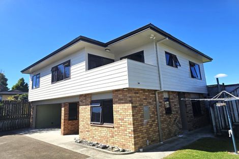 Photo of property in 58 Welcome Bay Road, Welcome Bay, Tauranga, 3112