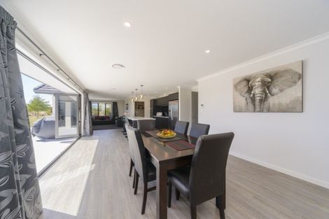 Photo of property in 7 Hartwell Drive, Kelvin Grove, Palmerston North, 4470