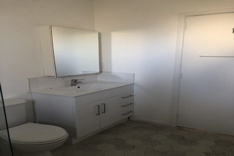 Photo of property in 70 Whincops Road, Halswell, Christchurch, 8025