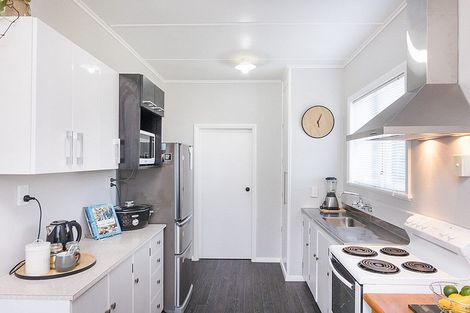 Photo of property in 35 Kauri Street, Roslyn, Palmerston North, 4414