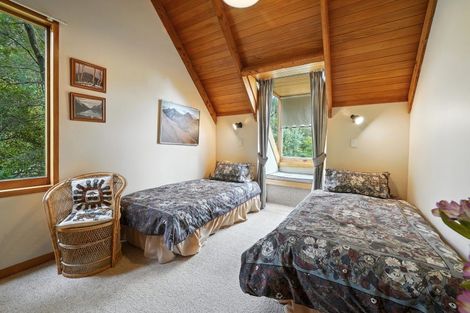 Photo of property in 21 Toledo Place, Mount Pleasant, Christchurch, 8081