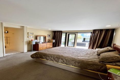 Photo of property in Highwic, 32u2 Hobson Street, Thorndon, Wellington, 6011