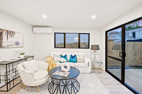 Photo of property in 8a Butterworth Drive, Glendene, Auckland, 0602