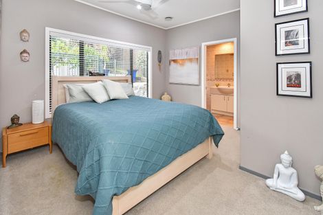 Photo of property in 21 Del Mar Court, Shamrock Park, Auckland, 2016