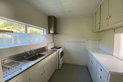 Photo of property in 10 Martin Grove, Normandale, Lower Hutt, 5010