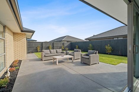 Photo of property in 76 Stationmasters Way, Prebbleton, 7604