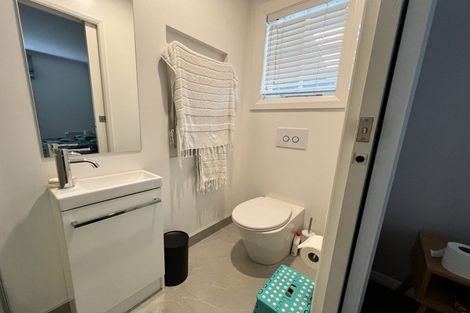 Photo of property in 63 Taylor Street, Cambridge, 3434