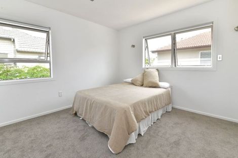 Photo of property in 53a Walton Street, Red Beach, 0932