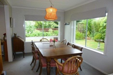 Photo of property in 8 Leybourne Avenue, Waikanae, 5036