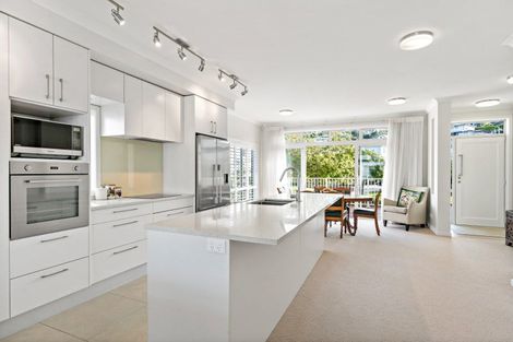 Photo of property in 134 Landmark Terrace, Orewa, 0931