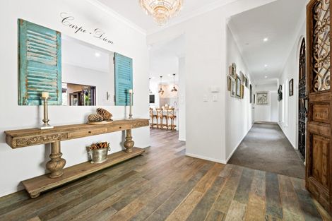 Photo of property in 121 Access Road, Kumeu, 0891