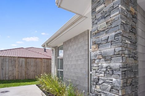 Photo of property in 5 Awa Avenue, Helensville, 0800