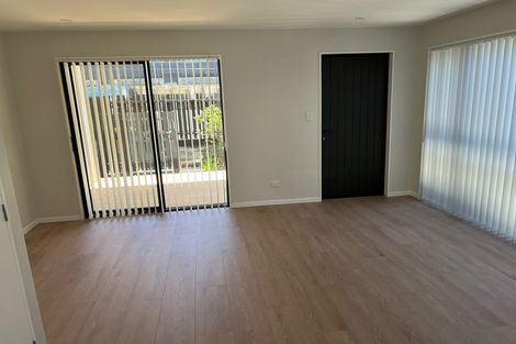 Photo of property in 36 Huri Street, Mangere Bridge, Auckland, 2022