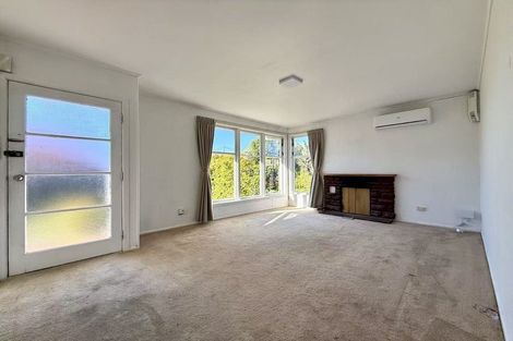 Photo of property in 71 Smythe Road, Henderson, Auckland, 0612